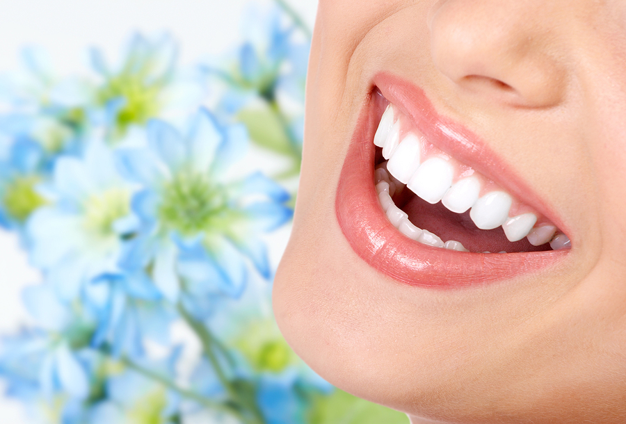 How to Get Your Smile Back With Dental Implants